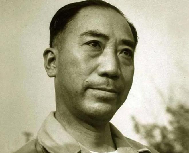 被问起和戴笠的桃色绯闻后，胡蝶回应的一段话，显得智商情商双高
