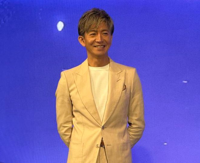 52岁木村拓哉无滤镜生图曝光！满脸褶子还染黄毛，神似金角大王