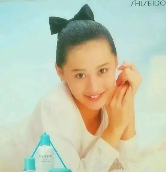 名利场||这帮众人眼中有点“不靠谱”40+浪姐，竟然……都有某种微妙的文艺感？