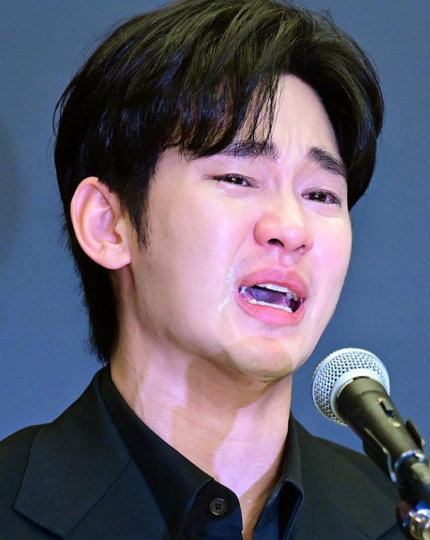 金秀贤记者会内容总结：交往1年，没有催债，反遭金赛纶家属威胁