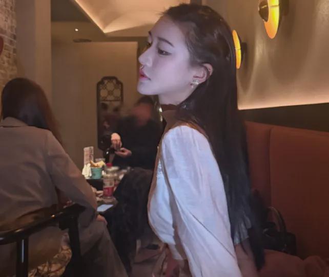 百万网红夫妻离婚风波升级！女方自曝被家暴，男方当孩子面动手