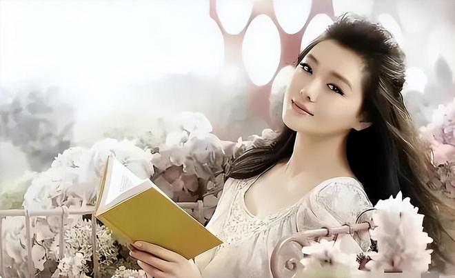 汪小菲带儿女在北京吃下午茶，全是孩子们爱吃的糕点，特别用心