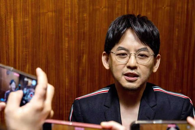 黄子佼案二审调解，跟5名被害人和解，条件和金额仍很神秘