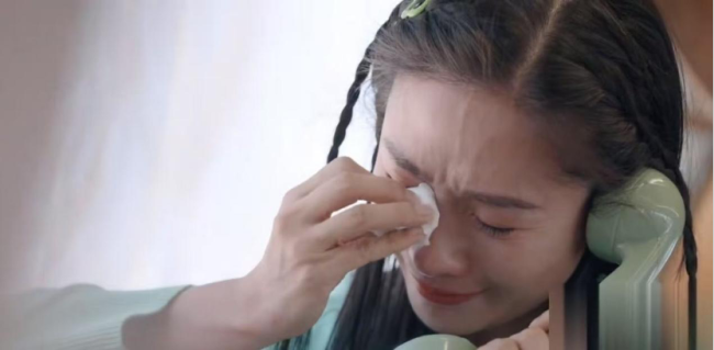 被PUA的黄圣依，才不是什么弱女子！