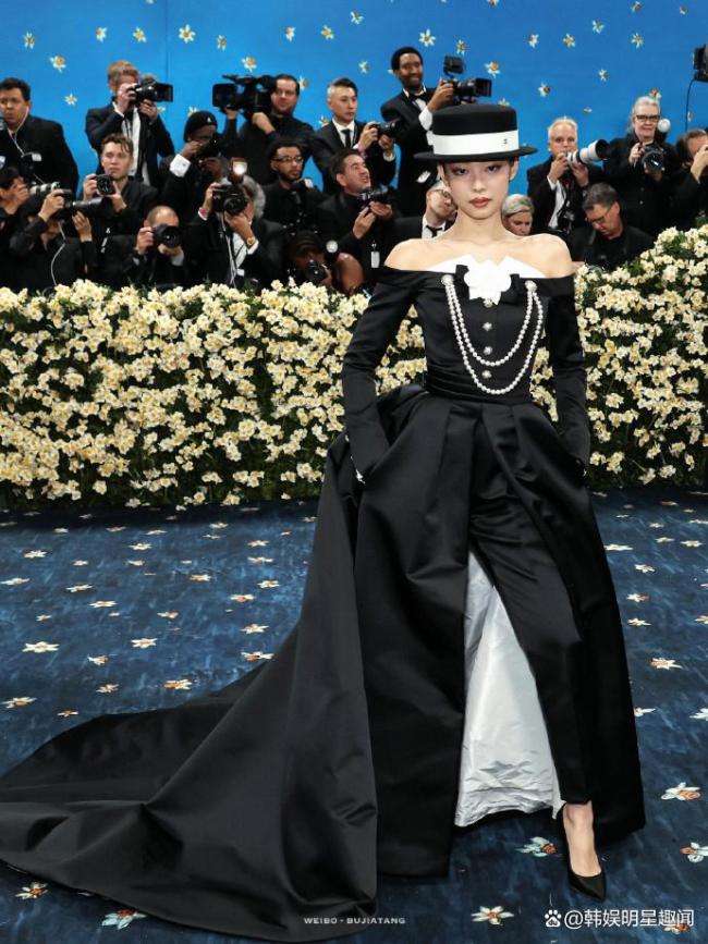 Jennie连续三年亮相MetGala 展现独特魅力获盛赞