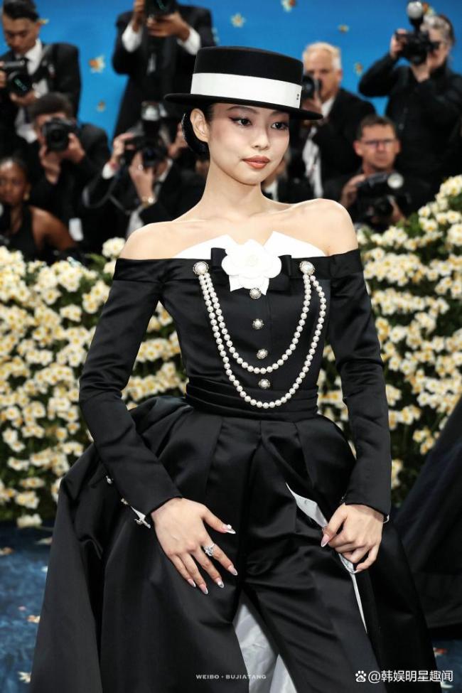 Jennie连续三年亮相MetGala 展现独特魅力获盛赞
