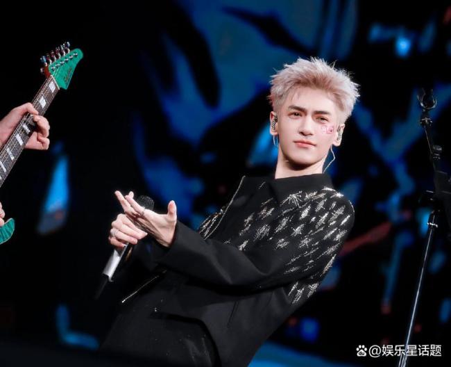 业内人士说音乐节演出超时相当正常 敬业与争议并存
