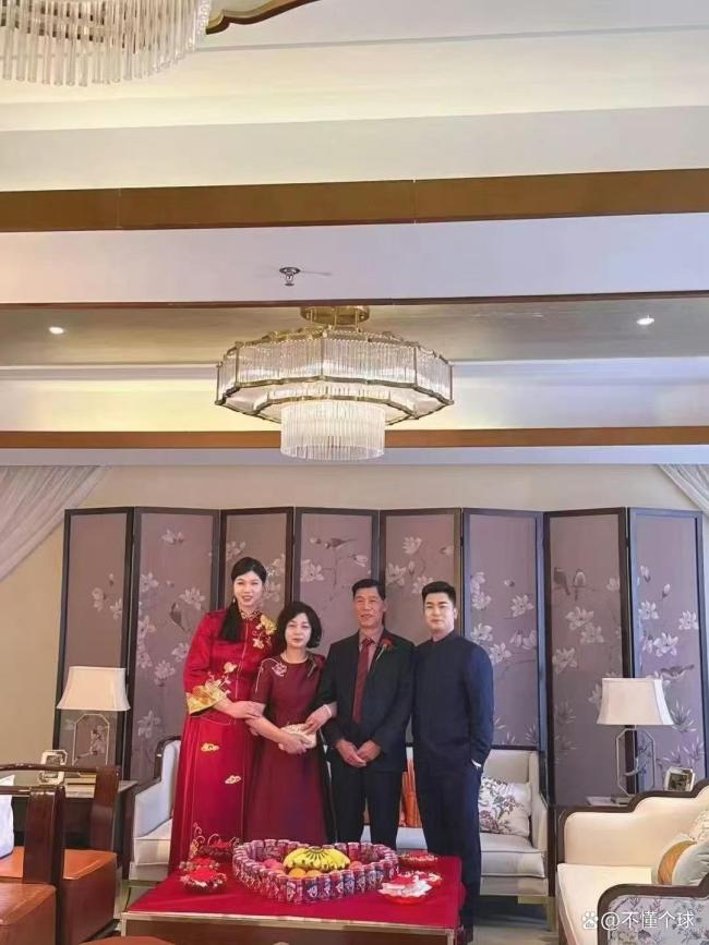 38岁女排冠军完婚！历经5任主帅3届奥运，里约夺冠阵容半数已成家 传奇人生新篇章