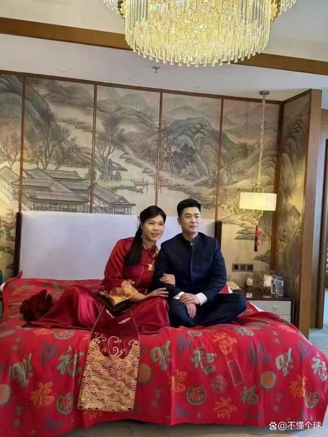 38岁女排冠军完婚！历经5任主帅3届奥运，里约夺冠阵容半数已成家