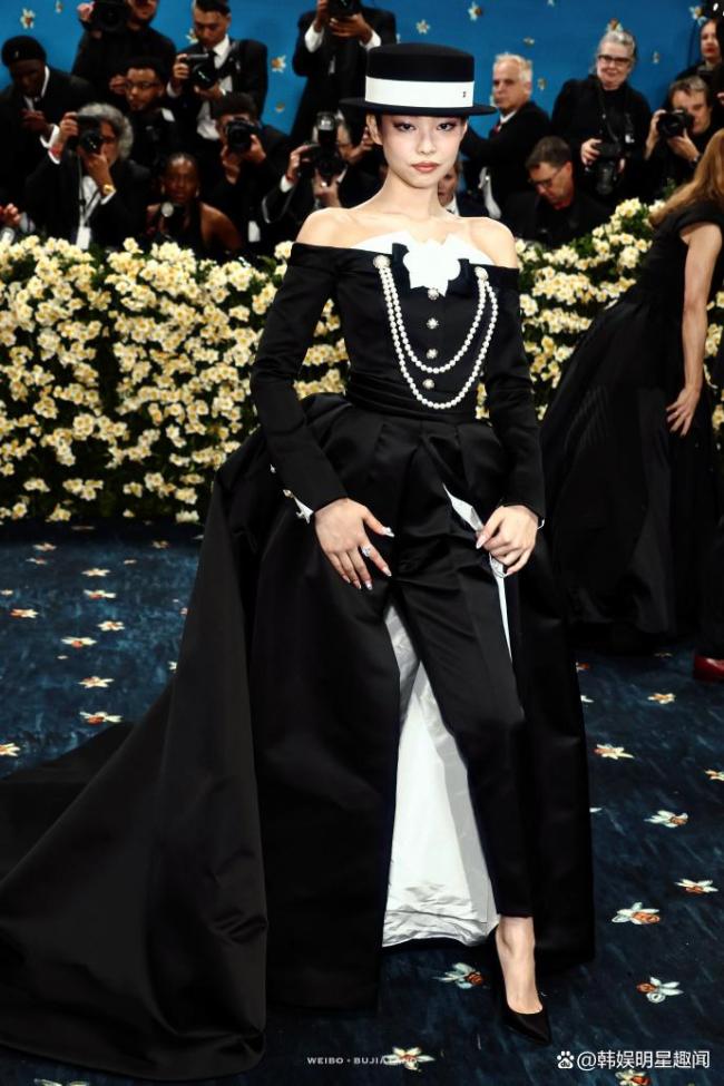 Jennie连续三年亮相MetGala 展现独特魅力获盛赞