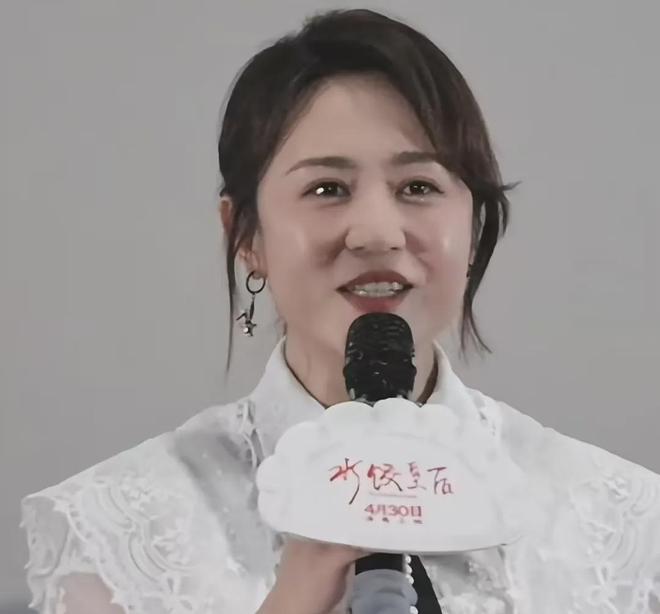 马丽路演劝CP粉被骂翻，拿不跟沈腾合作当威胁，电影营销遭嘲low