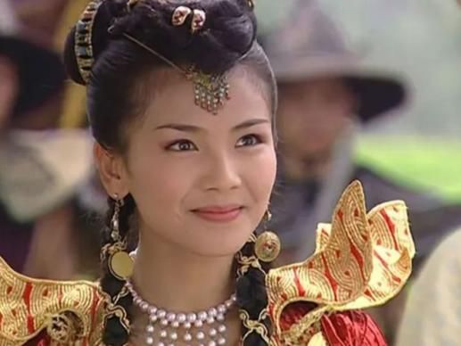 封神又如何，我只关心她离婚了没