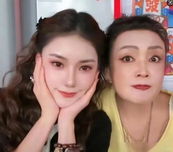 马筱梅前夫遭扒，撩骚已婚女性截图曝光，还被质疑躲美国逃兵役