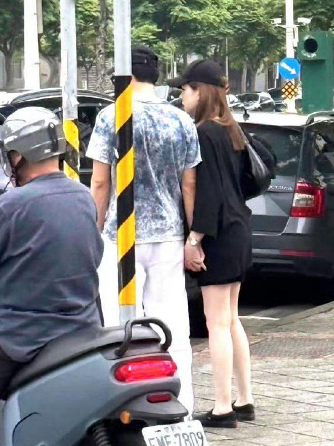 恭喜！好友证实许玮甯怀孕4个月，邱妈妈煲汤细心照顾儿媳妇
