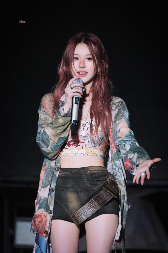 元气森林音乐节翻车，赵露思只能唱7分钟？怪嘉宾迟到还是主办方