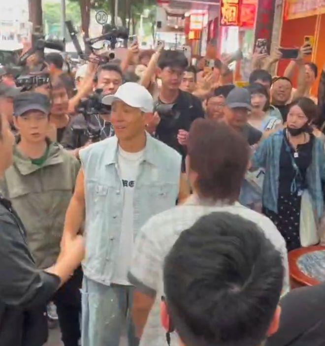 刘畊宏清场风波更多画面曝光，多角度还原真相，店家责任最大