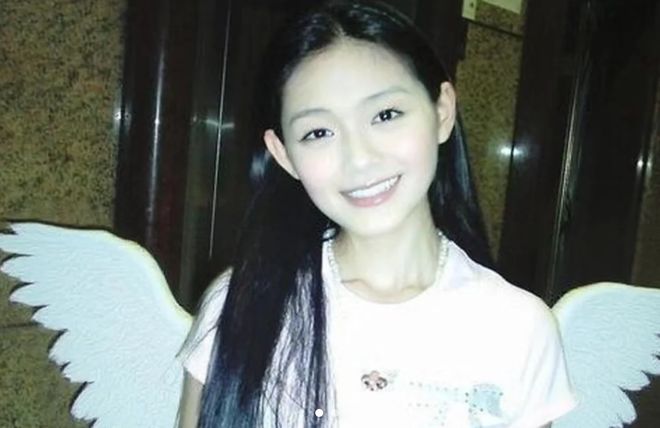 S妈难以走出悲痛，心疼到无法呼吸送急诊，小S女儿却忙着接手资源