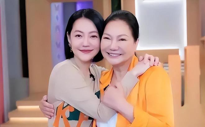 太唏嘘！大S留给女儿珠宝被搬走，小s联合众星掩盖热度，难上热搜