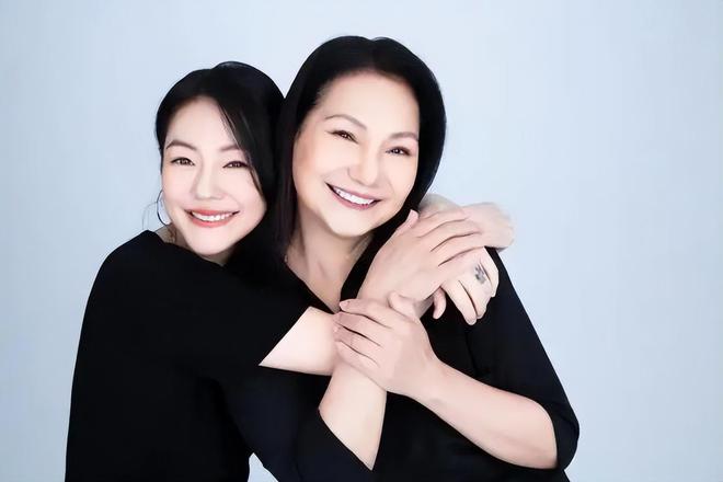 蔡康永称赞大小S是美好的人，母亲节到来之前感谢徐妈