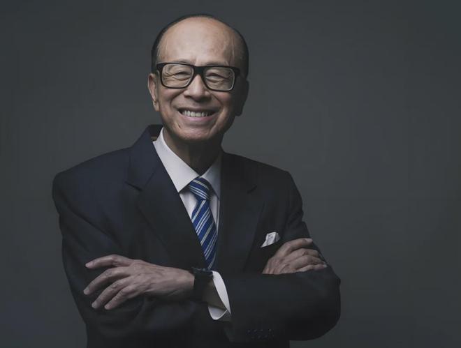 李嘉诚现身五月天演唱会，信息量很大！