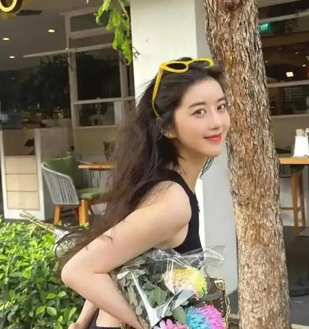 李凯馨录音门炸锅！本人否认，官媒批：吃中国饭绝不能砸中国锅