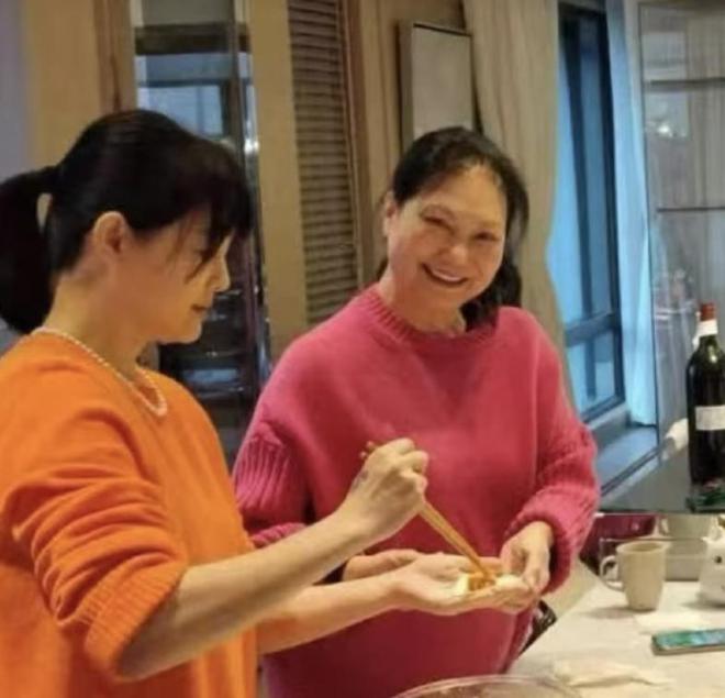 你听过AI版大S的祝福吗？S妈母亲节晒AI语音，粉丝听后眼眶红了