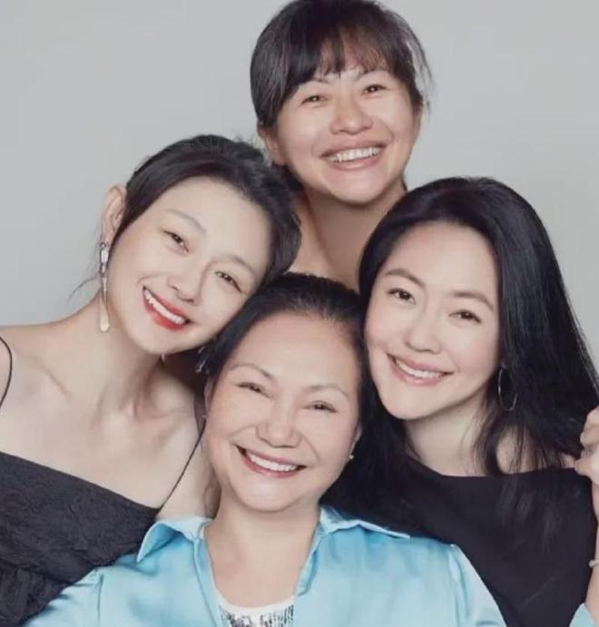 葛斯齐称汪小菲婚礼如期办，喊话马晓梅前夫自首，对方疑伪造病历