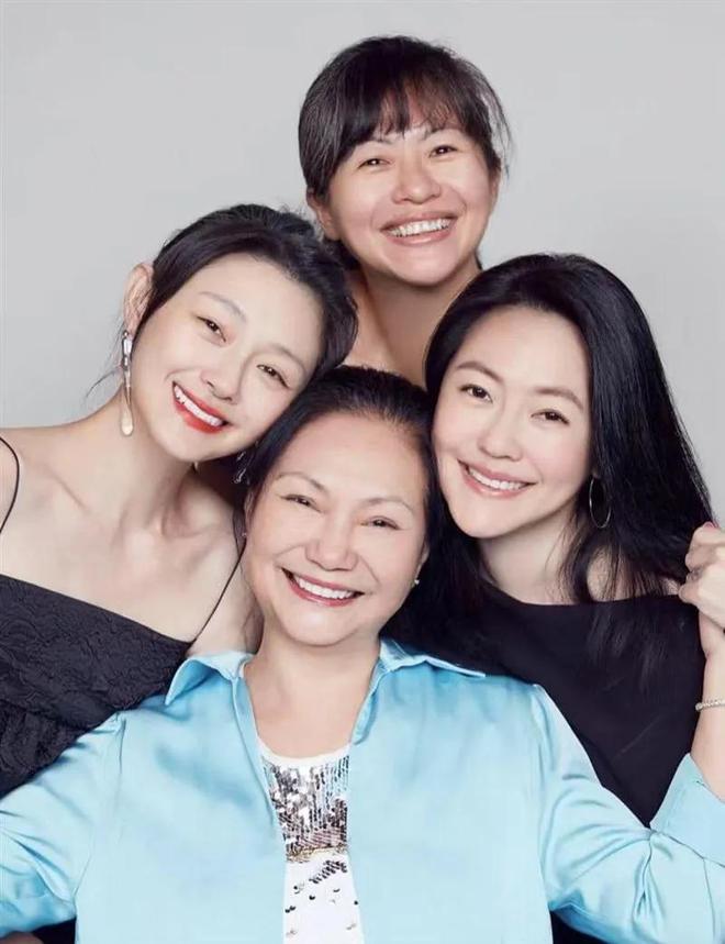 对话曝光！S妈感谢马晓梅汇报孩子动向，转头对台媒抱怨，秒变脸