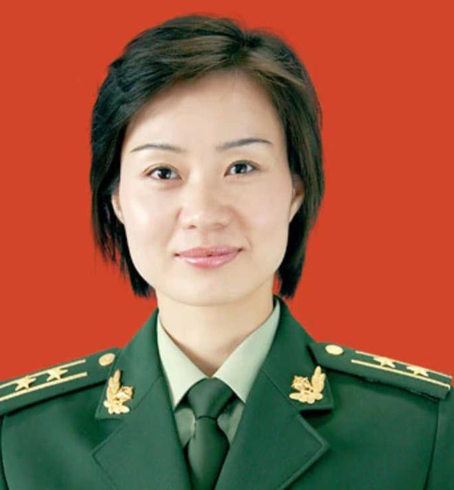 武警西藏总队的雷敏，为什么热度这么高？因为她有一种品质很稀缺