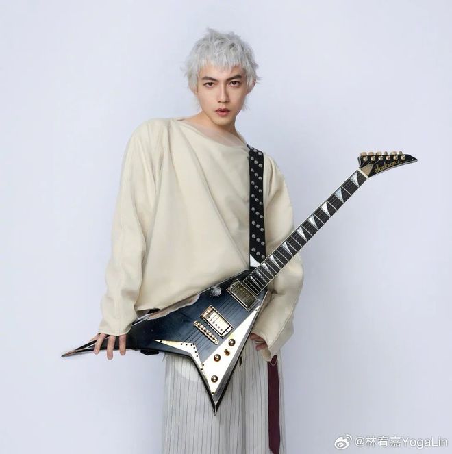 童星前任被封杀？黄晓明考博？陈都灵痛失大粉？林宥嘉护着邓紫棋？姨太问答