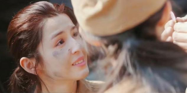 刘涛夸丁真纯真，露白牙成综艺新宠，掀翻娱乐圈三大法则？