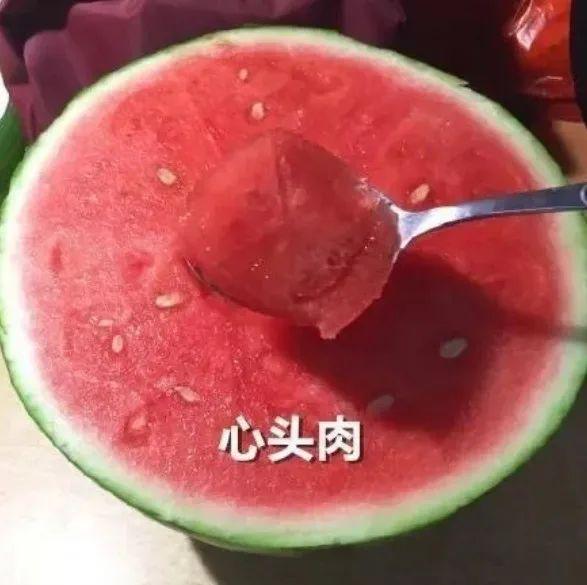 E句话 |黄晓明金世佳申请读博，内娱开始卷学历了？