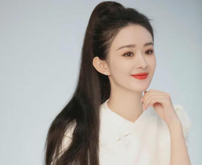 导演赵德胤被扒！主动为吸毒演员开脱，与赵丽颖绯闻传一年不澄清