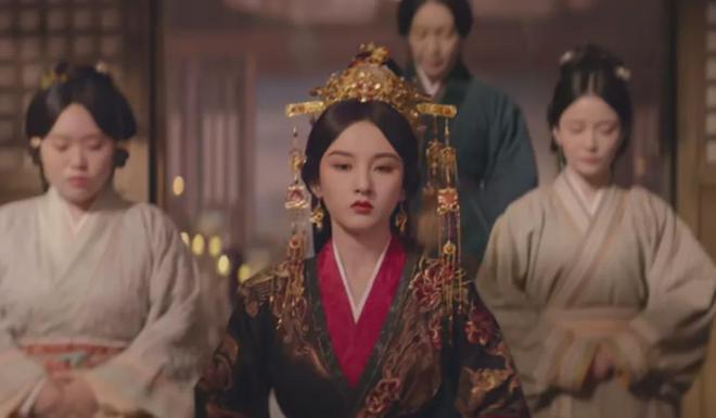 《折腰》空降播出！开头就大婚节奏快质感高，男女主角演技遭吐槽