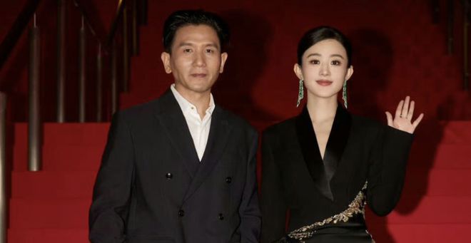 美女配丑男？赵丽颖被吐槽眼光差看上赵德胤，同龄女星都找小鲜肉