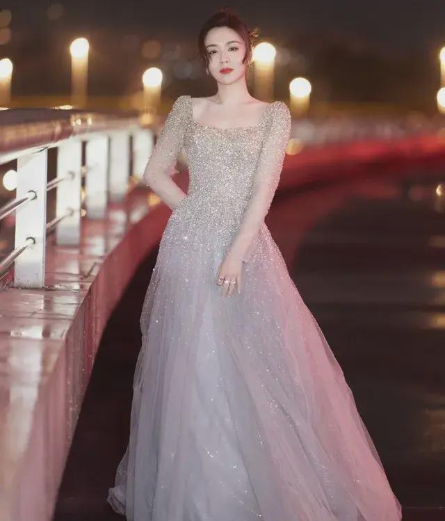他俩官宣结婚，全网祝福！