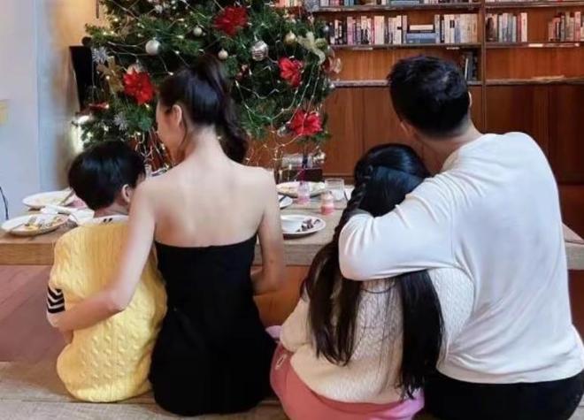 汪小菲马筱梅大婚挨桌敬酒，二婚不减排场，豪掷千金宠妻真好男人
