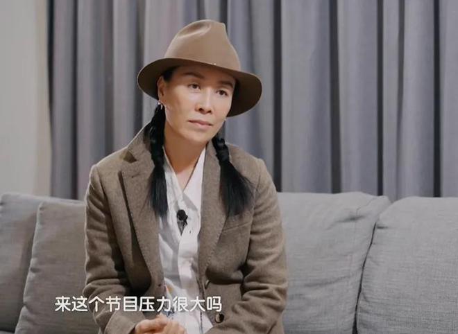 《歌手2025》首播遭遇差评！全员被吐槽难听，单依纯第一BENI淘汰
