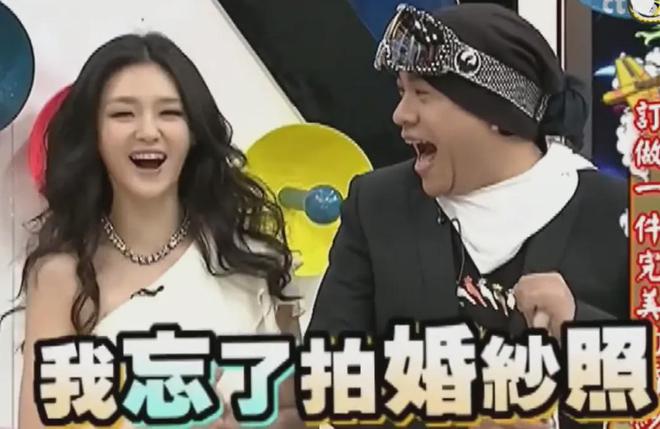 汪小菲婚宴现场曝光，和马筱梅相携敬酒，张兰送祝福句句内涵S家