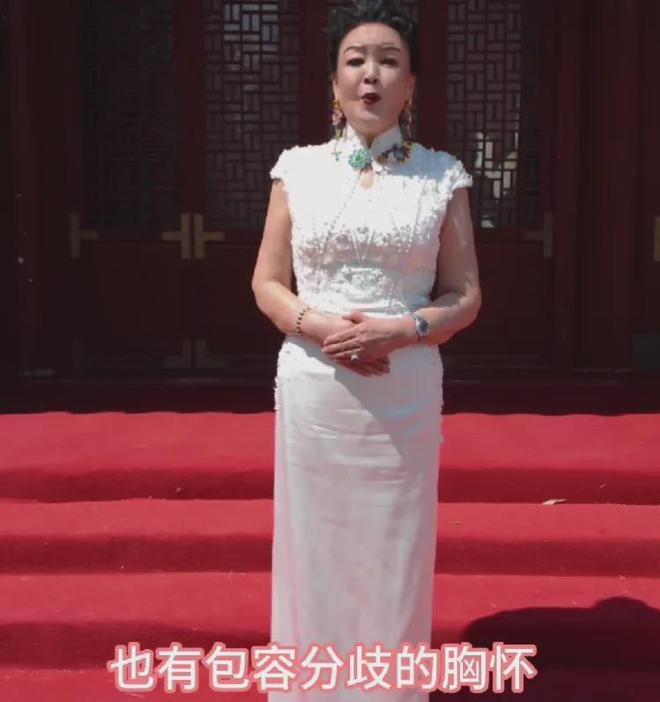 汪小菲婚宴现场曝光，和马筱梅相携敬酒，张兰送祝福句句内涵S家