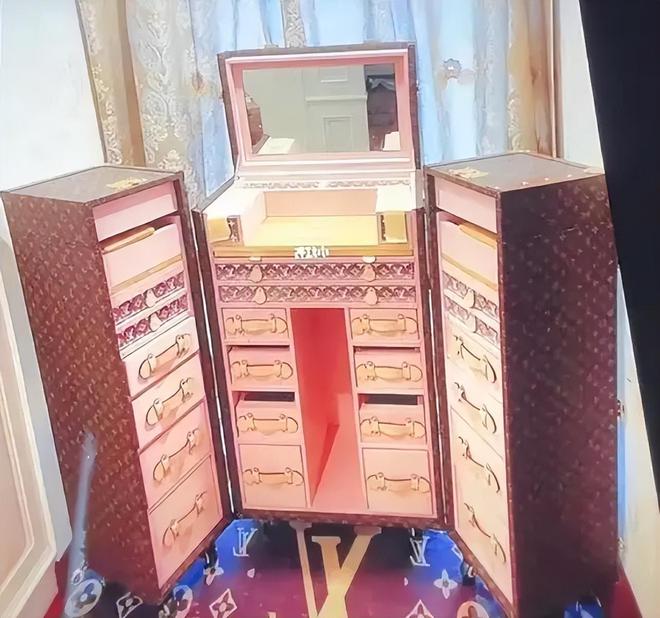 汪小菲婚宴现场曝光，和马筱梅相携敬酒，张兰送祝福句句内涵S家