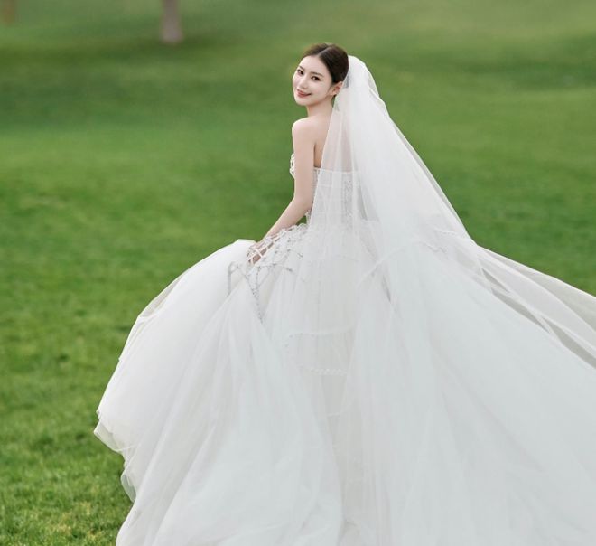 汪小菲二婚弥补了遗憾！和大S结婚忘了拍婚纱照，和马筱梅拍三套