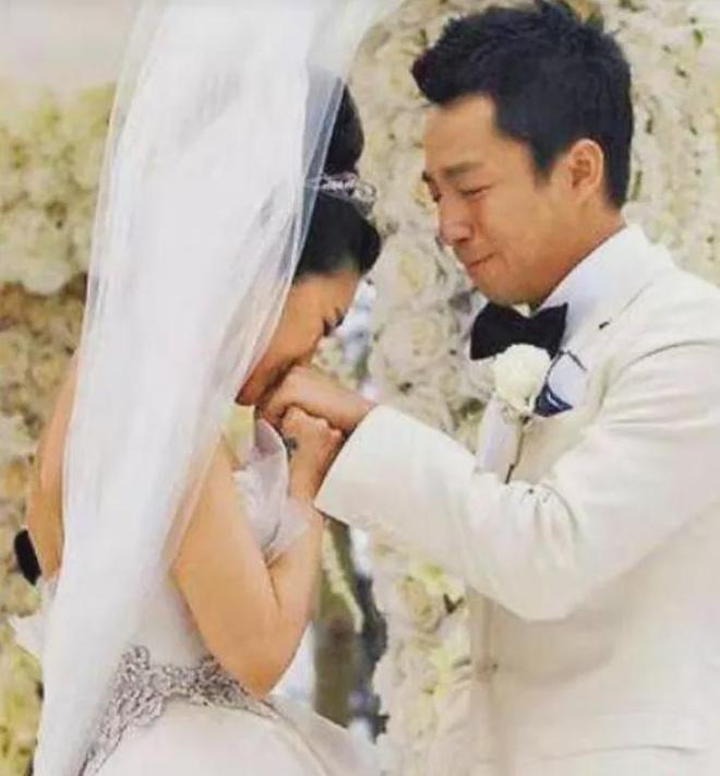 汪小菲二婚弥补了遗憾！和大S结婚忘了拍婚纱照，和马筱梅拍三套