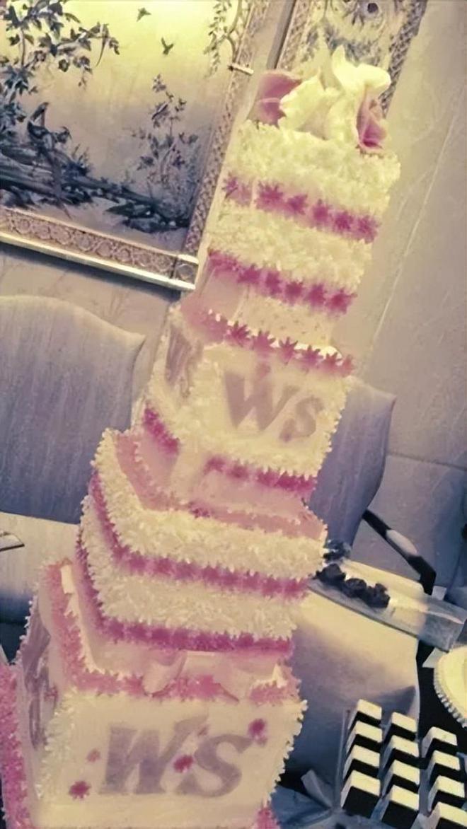 汪小菲二婚弥补了遗憾！和大S结婚忘了拍婚纱照，和马筱梅拍三套