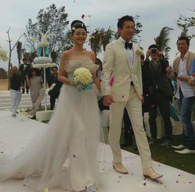 汪小菲二婚弥补了遗憾！和大S结婚忘了拍婚纱照，和马筱梅拍三套