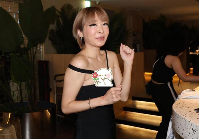 汪小菲马筱梅婚纱照来了！逆光亲吻极尽浪漫，张兰祝福两人白头
