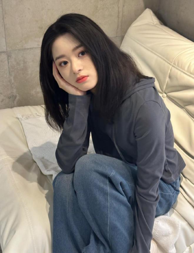 黄杨钿甜耳环风波何时休？粉丝担心高考受影响，妹妹能挺住吗？