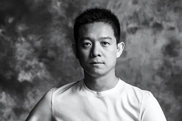名利场||贾跃亭甘薇官宣离婚，霸总娇妻童话破灭，聊聊千亿市值后的煊赫旧事