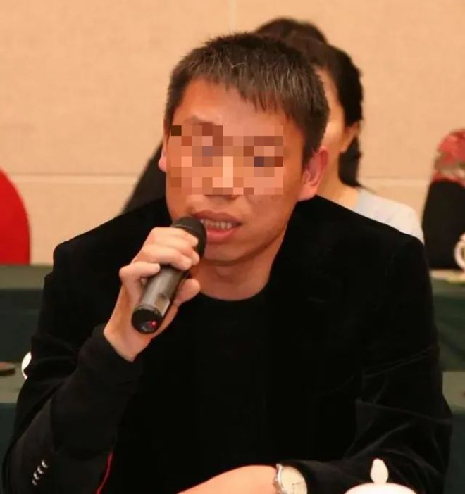 名利场||贾跃亭甘薇官宣离婚，霸总娇妻童话破灭，聊聊千亿市值后的煊赫旧事