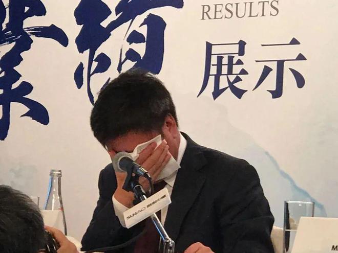名利场||贾跃亭甘薇官宣离婚，霸总娇妻童话破灭，聊聊千亿市值后的煊赫旧事